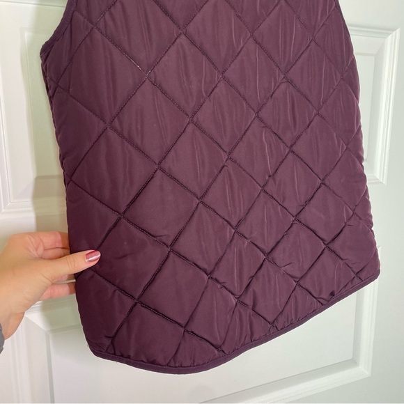 Thread & Supply Quilted Vest Women's Size Small Burgundy Full Zip Sleeveless - Picture 5 of 8